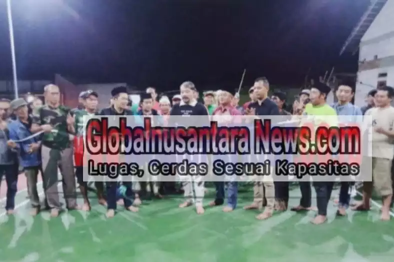 Peresmian Lapangan Bulu Tangkis Baru