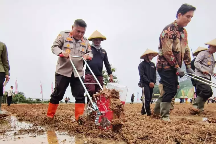 IMG-20251213-WA0003 Kabaharkam Polri