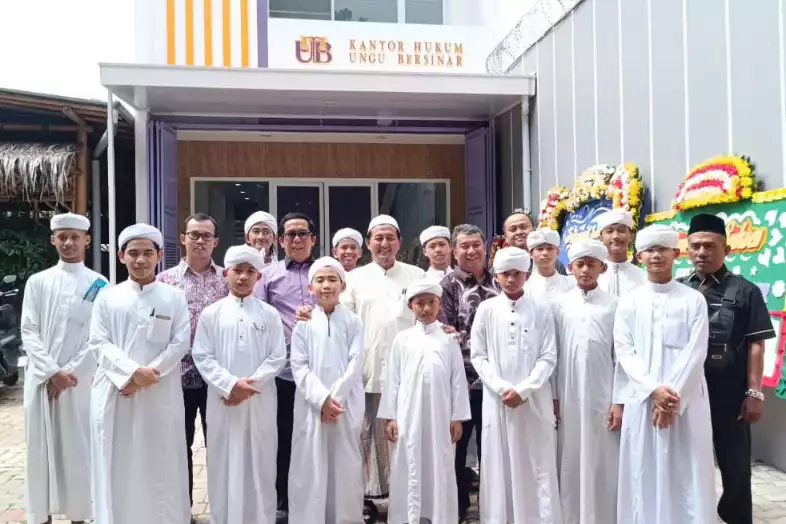 IMG-20251215-WA0009GNN Kantor Hukum Ungu Bersinar