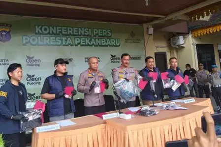Polda Riau