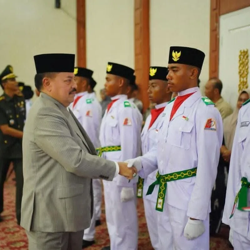 72 Paskibraka Nagan Raya Resmi Dikukuhkan Bupati TRK, Siap Kibarkan Merah Putih pada HUT KE-81 RI